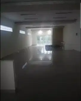 Dijual gedung 3lt. 1000m2 Jln. Riau Bandung