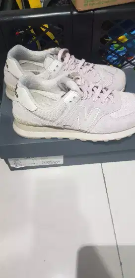 Sepatu Joging & Santai NB