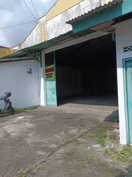 KONTRAKAN GUDANG AKSES JLN ASPAL LB400M2 125JT/TAHUN DEKAT UMY.JK13347
