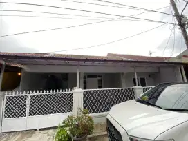 Dijual rumah di Tangerang selatan  rumah dua lantaii