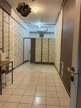 Dijual Kios di apartemen Casablanca East Residence sudah SHM lt dasar
