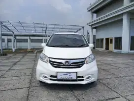 HONDA FREED SD 1.5 AT THN 2015