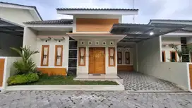 RUMAH SIAP HUNI, HARGA PROMO DEKAT PEREMPATAN TAJEM MAGUWOHARJO, SLEMA