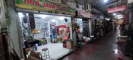 Dijual murah toko paling ramai Kembang Jepun pusat bisnis