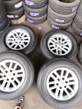 Velg original Toyota Fortuner vnt ring 17 pcd 6x139,7 ban 265/65 R17