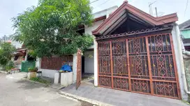 JUAL CEPAT RUMAH SECOND LUAS DEKAT SUMARECON BEKASI, SHM IMB ON HAND