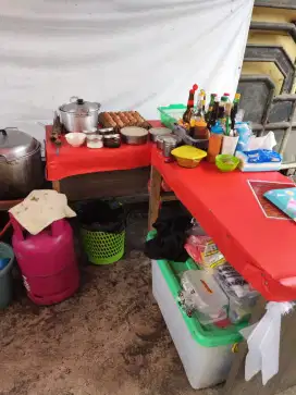 Helper masakan chaines food dilapak tenda kaki lima