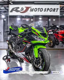 LOW KM 2000an Kawasaki ZX6 ZX636 R 2021 RockVan Full Paper