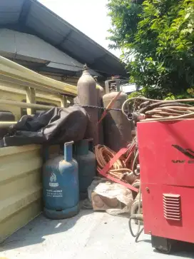 3 tabung oksigen besar(6M3)