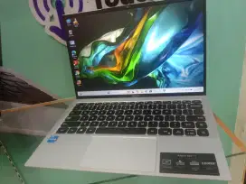 Acer intel core i3 gen 12 ram 8 ssd 512 likenew