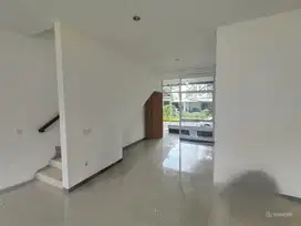 Dijual Rumah Bagus Tatar Mayangsunda Di Kota Baru Parahyangan