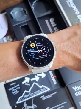 SUUNTO RACE S Powder Gray Garansi Resmi Second Mulus Original Fullset