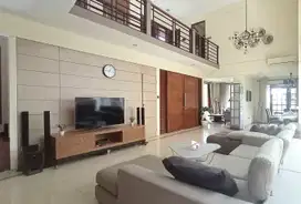 DISEWAKAN RUMAH SETRADUTA HEGAR FURNISHED