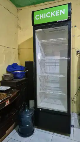 Showcase Pendingin  4 Rak Jumbo