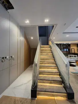 Dijual rumah full furnished mewah baru Citraland Raffles Garden dekat