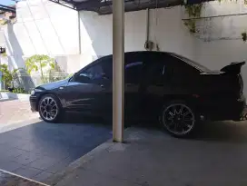 Jual mazda 323 familia .