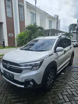 XL7 Beta Tahun 2021, bensin jalan 4 tahun kondisi bagus, km rendah