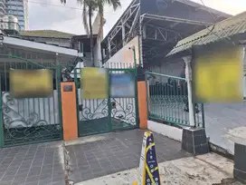 RUMAH DI JL ABDUL RAHMAN SALEH