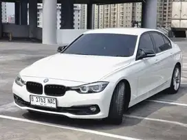 BMW 320i 2013 putih