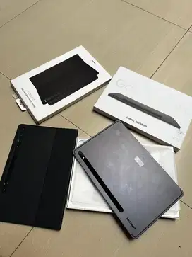 Samsung Tab S8 5G + Keyboard Samsung