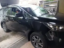 Innova Reborn G AT 2023 low KM