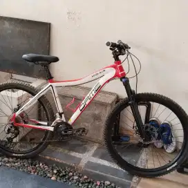 MTB DAME 26 size 17 Buat sekolah nyaman.