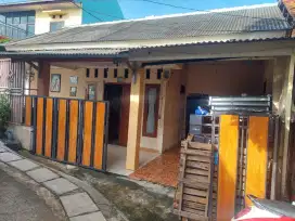 Dijual Rumah + Kontrakan