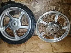 Velek Yamaha 125 TpL