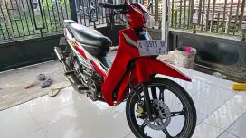 F1ZR Merah Istimewa