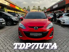 MAZDA 2 R HB AT 2011 ISTIMEWA