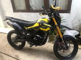 Di jual motor klx dtracker 2018