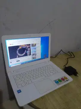 Laptop Asys X441S