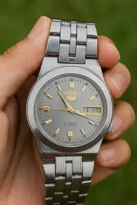Jam Tangan Pria Otomatis Elegan – 21 Jewels