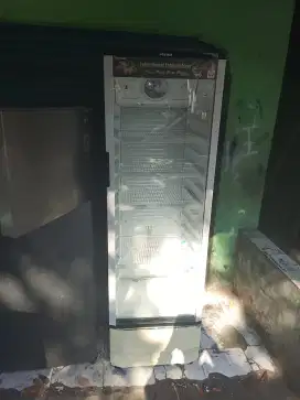 Jual bu showcase kulkas pendingin minuman ukuran tinggi merk POLYTRON