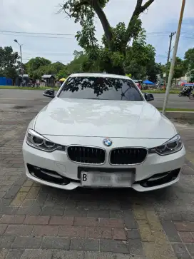 Low KM BMW F30 320i Sport