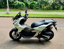 Honda ADV 160 CBS ISS MULUSSS Pajak Hidup Panjang