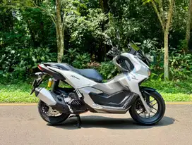 Honda ADV 160 CBS ISS MULUSSS Pajak Hidup Panjang