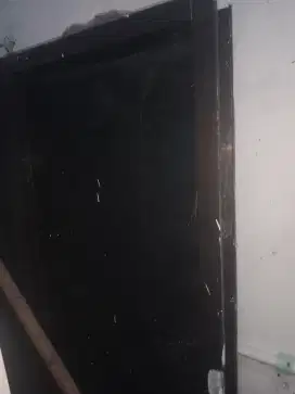 Pintu kaca dan kusen alumunium + kaca