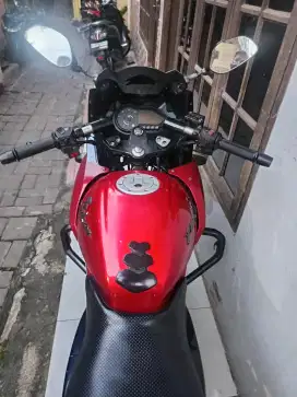 Bajaj pulsar220 DTS-I