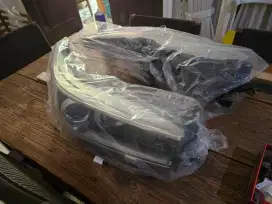 Headlamp ori toyota innova reborn V thn 2021