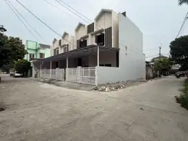 Dijual rumah ada 4 unit di perum harapan jaya Bekasi barat