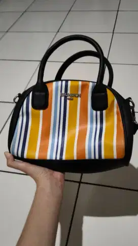 Tas Brun-Brun Motif Garis (bekas)