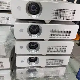 Proyektor Panasonic PT-LX30H