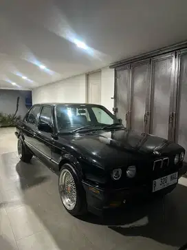 Bmw 318i antik.