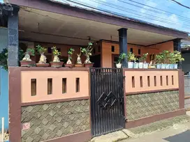 Dijual cepat  Rumah siap huni, Bonus AC 2, bufet TV, Rak piring