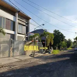 RUMAH UTK KOST  MEDOKAN ASRI TIMUR 800 m dr UPN PURIMAS RSUD BARU