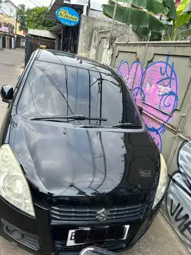 Dijual cepat Splash GL 2011 hitam