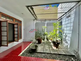RUMAH SATU LANTAI TERAWAT DAN KOKOH CIPETE - JAKARTA SELATAN
