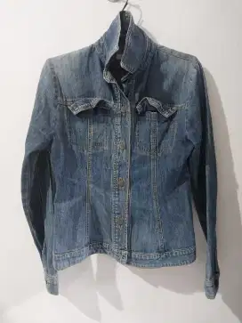 Jaket Denim Ukuran M Preloved