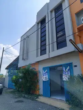 DISEWAKAN GUDANG BAGUS DI TANRISE SOUTH GATE GEDANGAN SIDOARJO